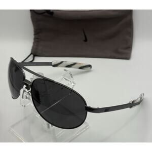 Nike Aviator Sunglasses Polarized Black Gray Lens w/ Case